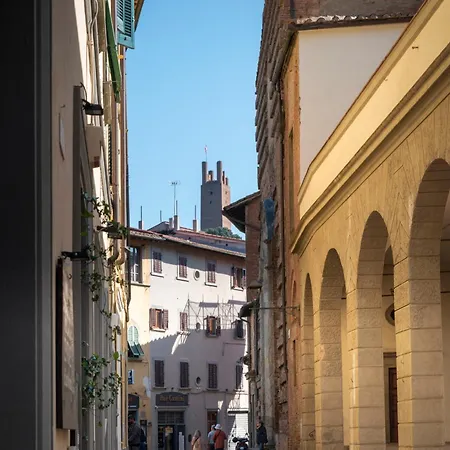 Ridolfo House * San Miniato